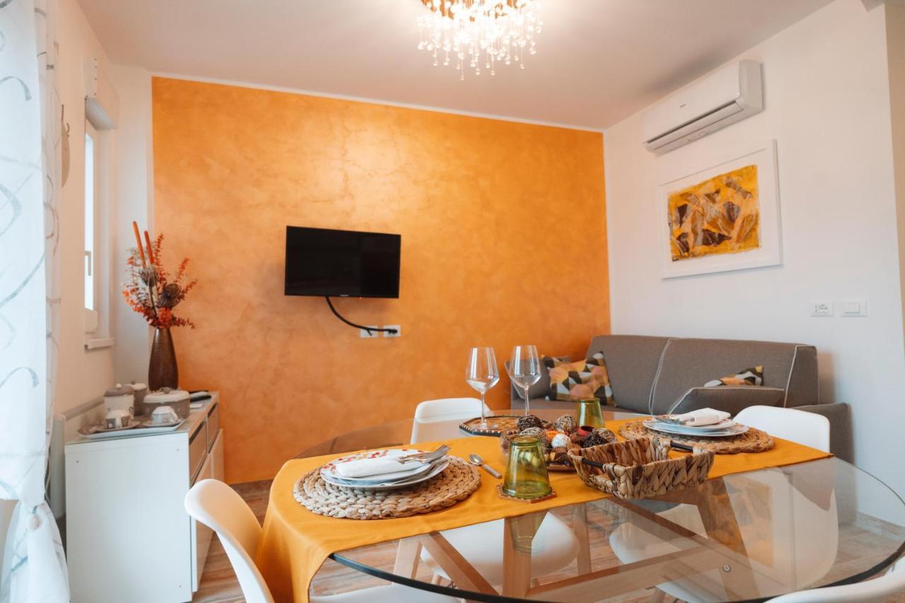 Apartamento San Giusto Elegante Bilocale Con Balcone E Vista Trieste Exterior foto
