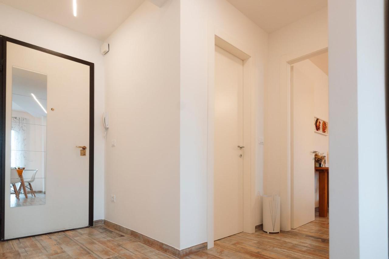 Apartamento San Giusto Elegante Bilocale Con Balcone E Vista Trieste Exterior foto